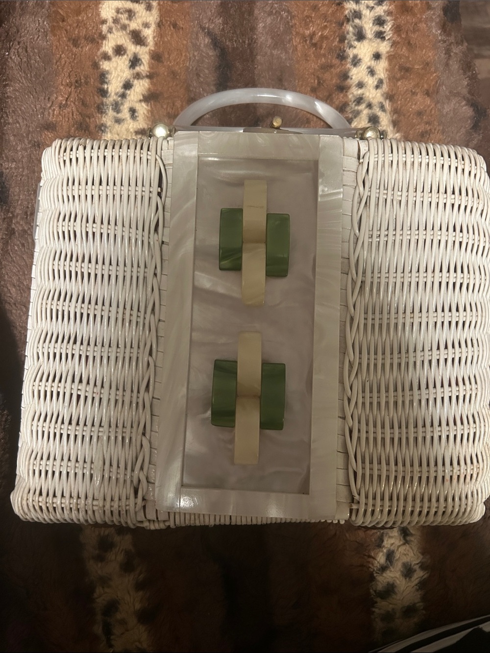 Vintage Bag Wicker Top-Handle Bag with Green Accent, missing piece and cracked